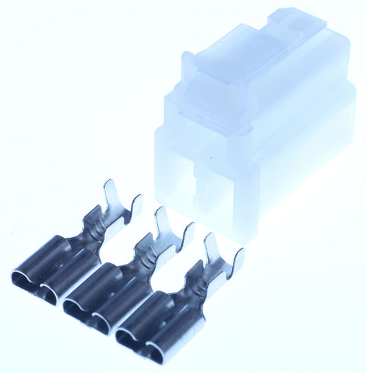 Connector  weiblich  3 polig mit Crimpverbinder CSF11447