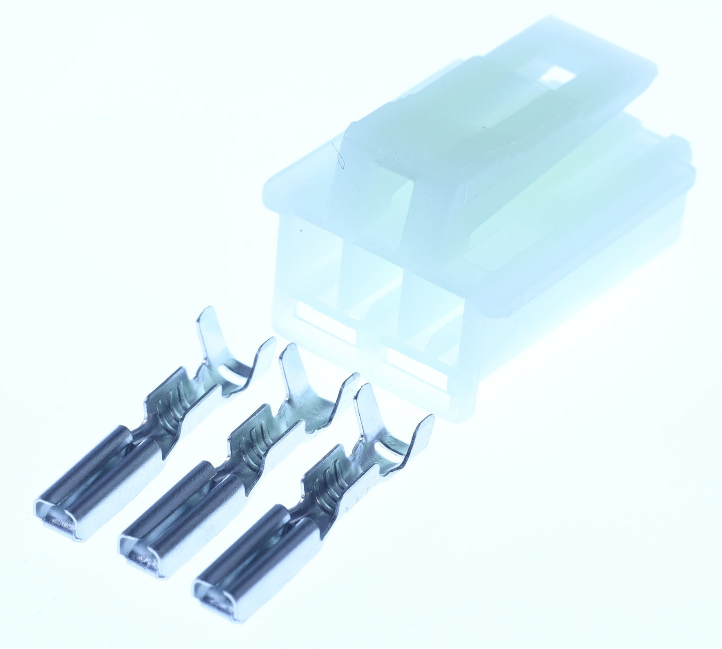Connector  weiblich  3 polig mit Crimpverbinder CSF11542