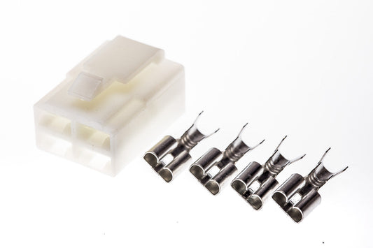 Connector weiblich 4 polig mit Crimpverbinder CSF12014