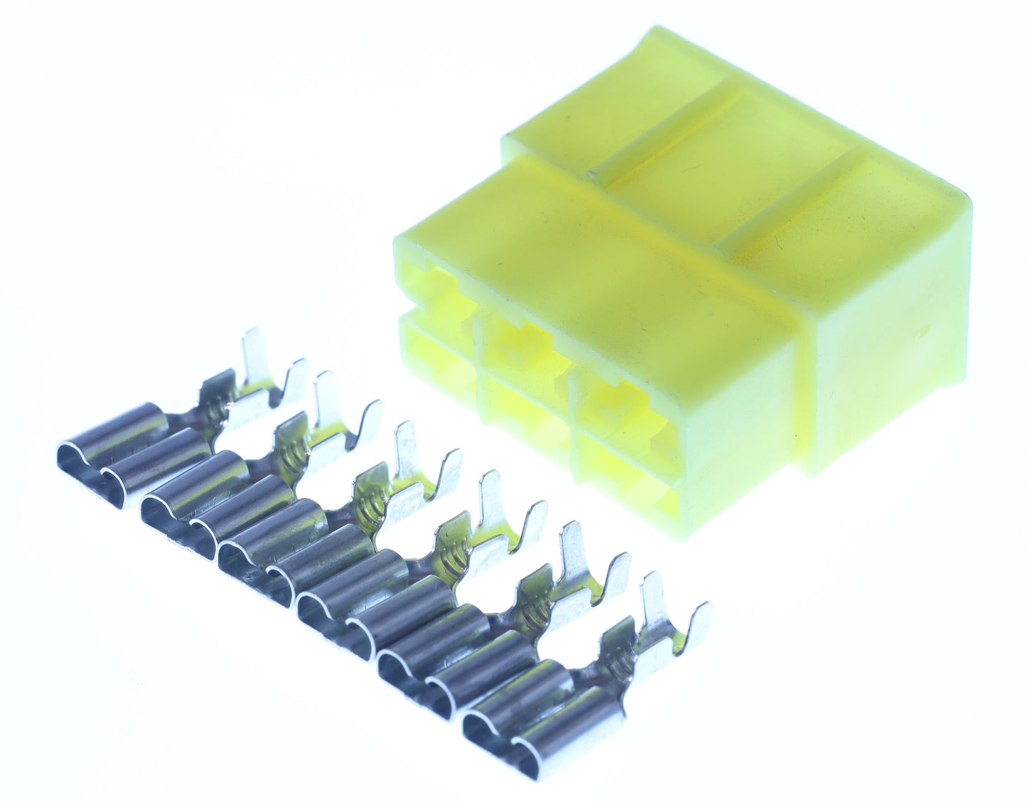 Connector weiblich 6 polig mit Crimpverbinder CSF12651